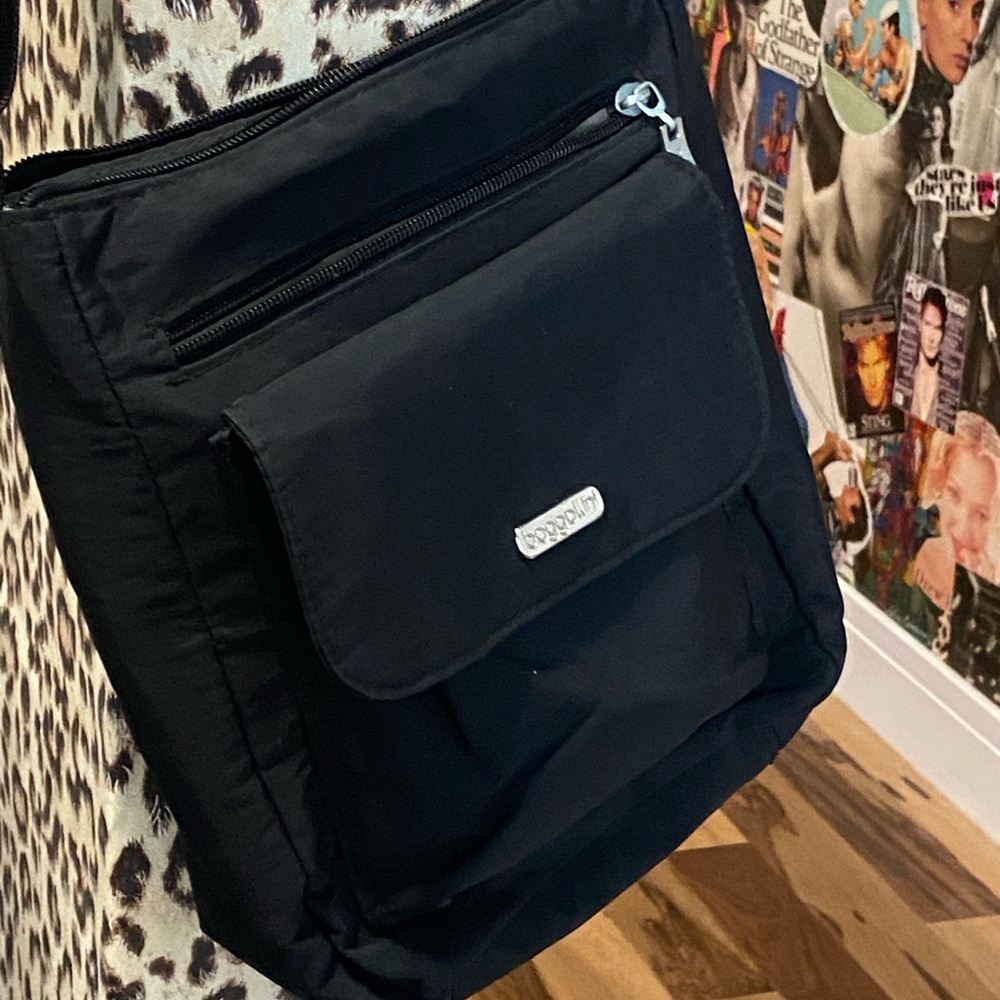Baggollini Black Crossbody Bag